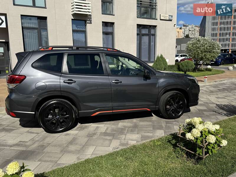 Позашляховик / Кросовер Subaru Forester 2023 в Києві