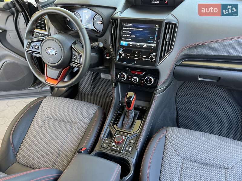 Позашляховик / Кросовер Subaru Forester 2023 в Києві