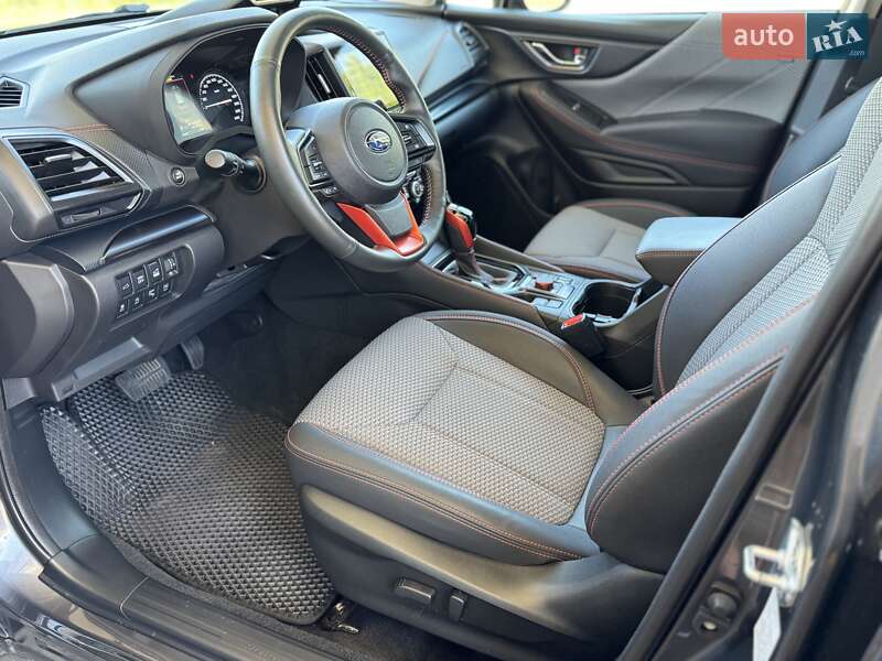 Позашляховик / Кросовер Subaru Forester 2023 в Києві