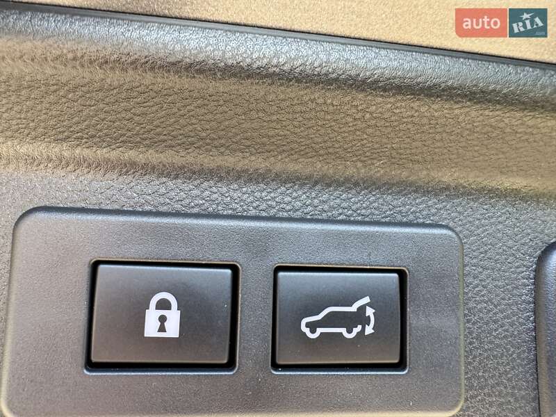 Позашляховик / Кросовер Subaru Forester 2023 в Києві