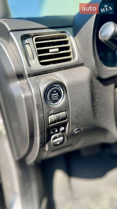 Внедорожник / Кроссовер Subaru Forester 2011 в Киеве