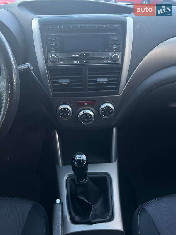 Внедорожник / Кроссовер Subaru Forester 2008 в Кривом Роге