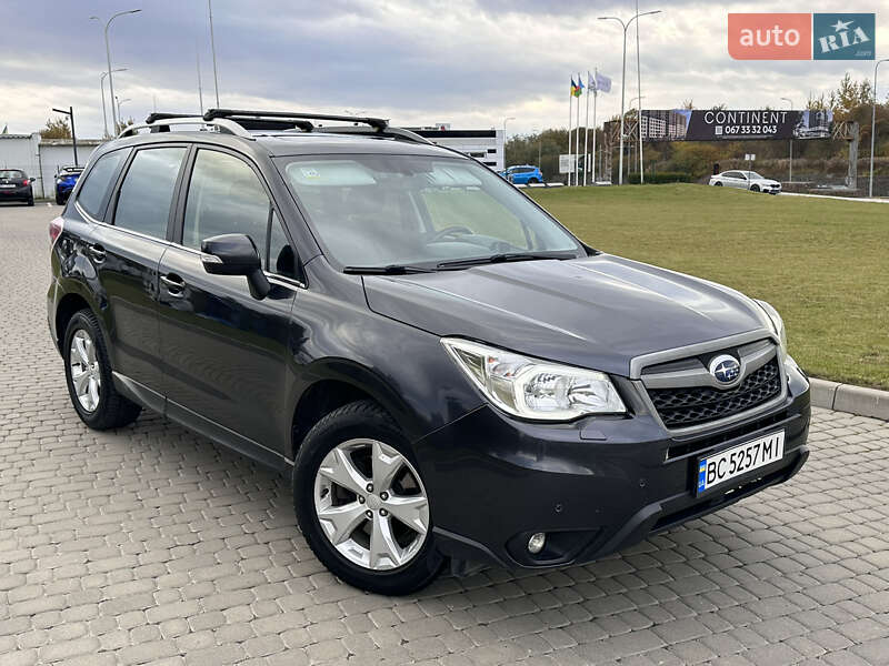 Позашляховик / Кросовер Subaru Forester 2015 в Львові