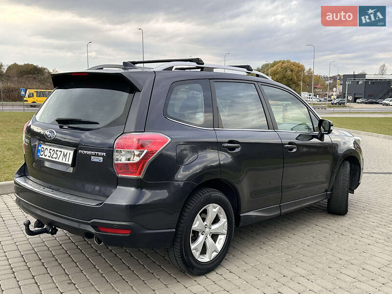Позашляховик / Кросовер Subaru Forester 2015 в Львові