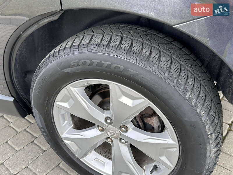 Позашляховик / Кросовер Subaru Forester 2015 в Львові