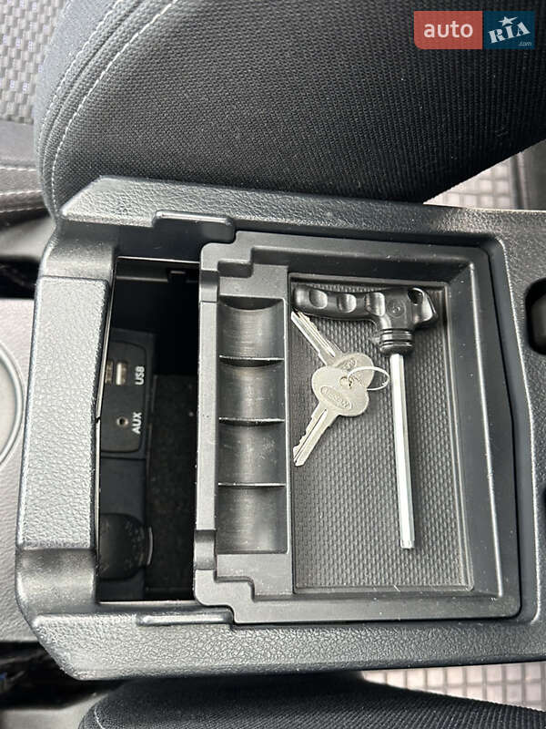 Позашляховик / Кросовер Subaru Forester 2015 в Львові