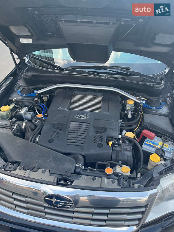 Позашляховик / Кросовер Subaru Forester 2010 в Києві