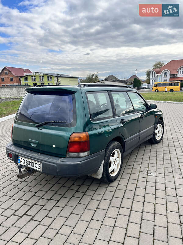 Внедорожник / Кроссовер Subaru Forester 1998 в Иршаве