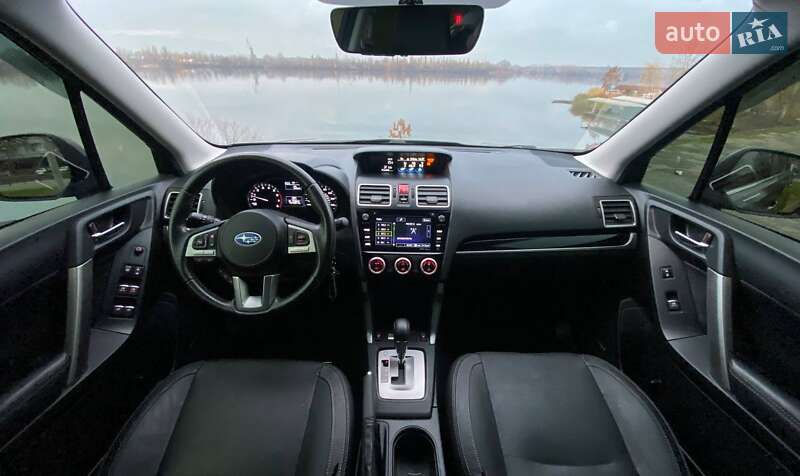 Позашляховик / Кросовер Subaru Forester 2017 в Дніпрі