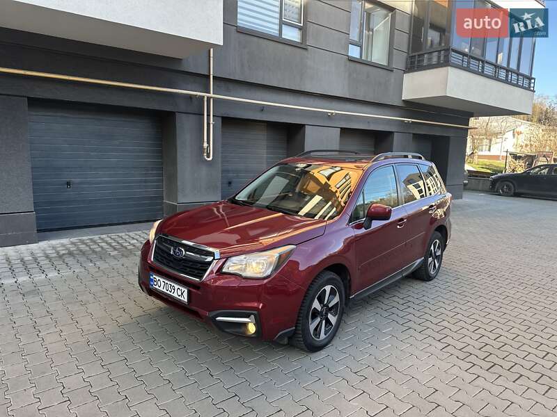 Внедорожник / Кроссовер Subaru Forester 2017 в Тернополе