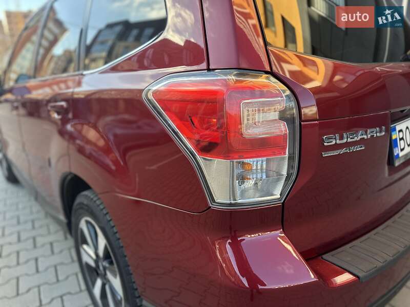 Внедорожник / Кроссовер Subaru Forester 2017 в Тернополе
