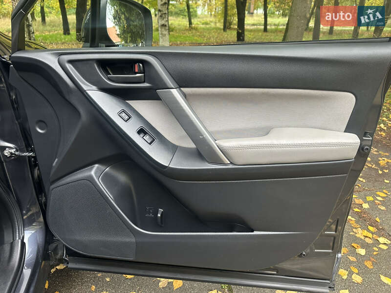 Позашляховик / Кросовер Subaru Forester 2015 в Києві фото 26 Позашляховик / Кросовер Subaru Forester 2015 в Києві