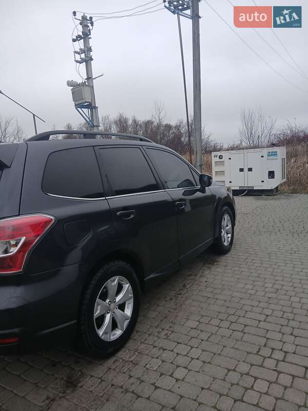 Внедорожник / Кроссовер Subaru Forester 2013 в Жовкве