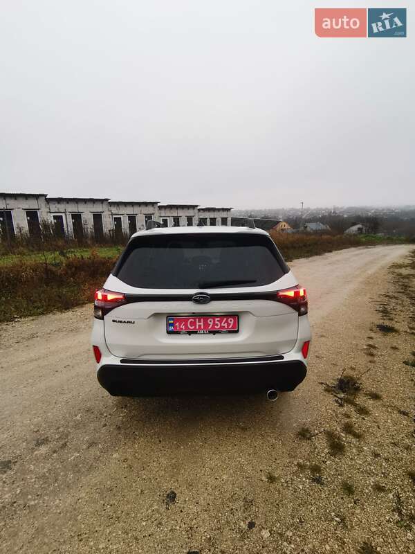 Позашляховик / Кросовер Subaru Forester 2024 в Тернополі