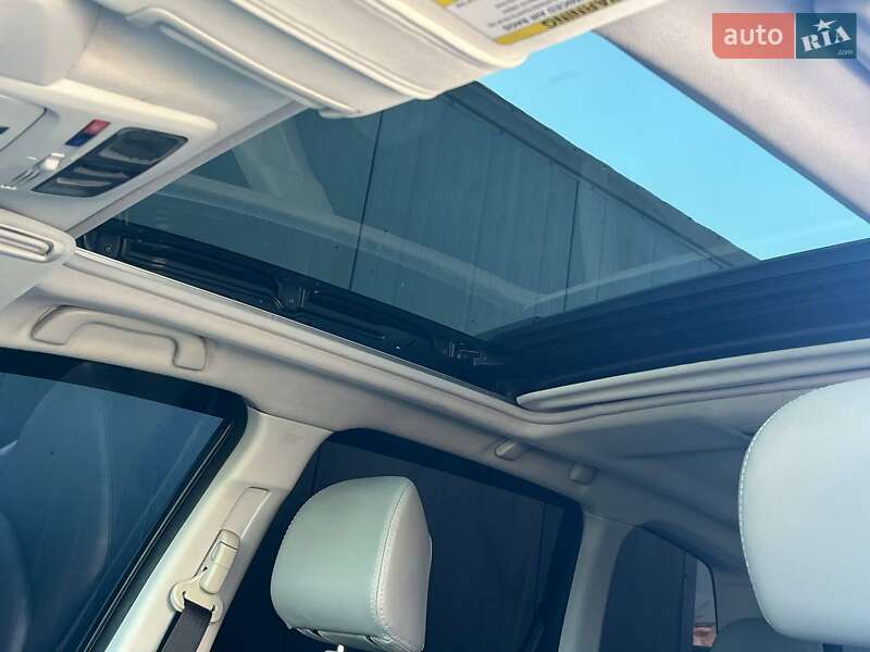 Позашляховик / Кросовер Subaru Forester 2015 в Києві