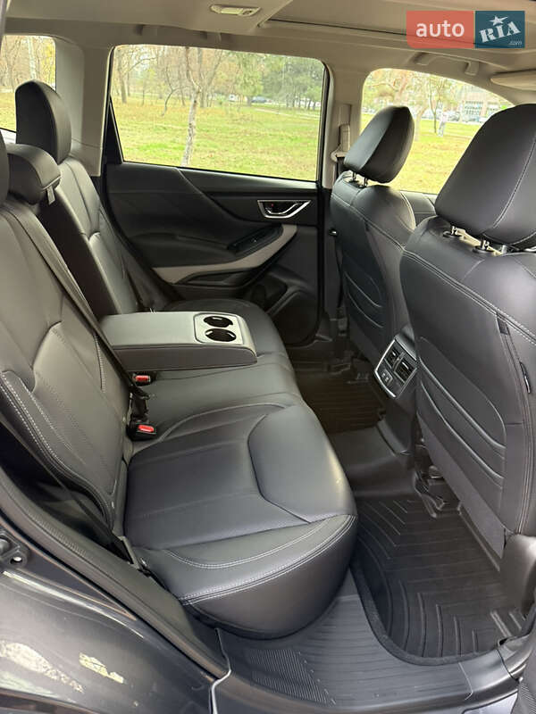 Позашляховик / Кросовер Subaru Forester 2022 в Дніпрі