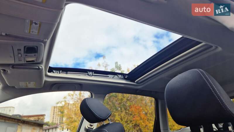 Позашляховик / Кросовер Subaru Forester 2014 в Києві