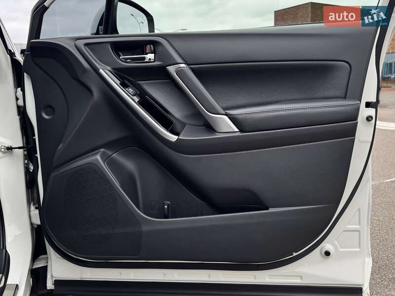 Внедорожник / Кроссовер Subaru Forester 2018 в Киеве