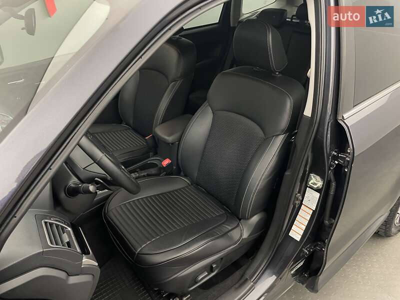 Внедорожник / Кроссовер Subaru Forester 2017 в Киеве