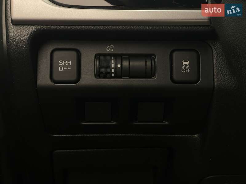 Внедорожник / Кроссовер Subaru Forester 2017 в Киеве