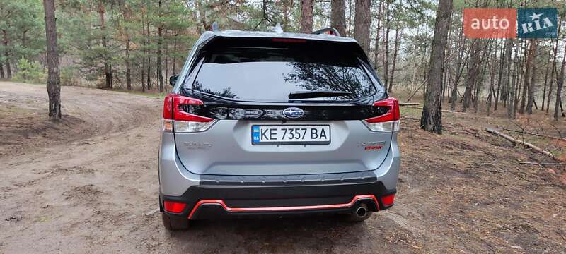 Позашляховик / Кросовер Subaru Forester 2022 в Дніпрі