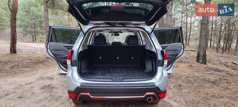 Позашляховик / Кросовер Subaru Forester 2022 в Дніпрі