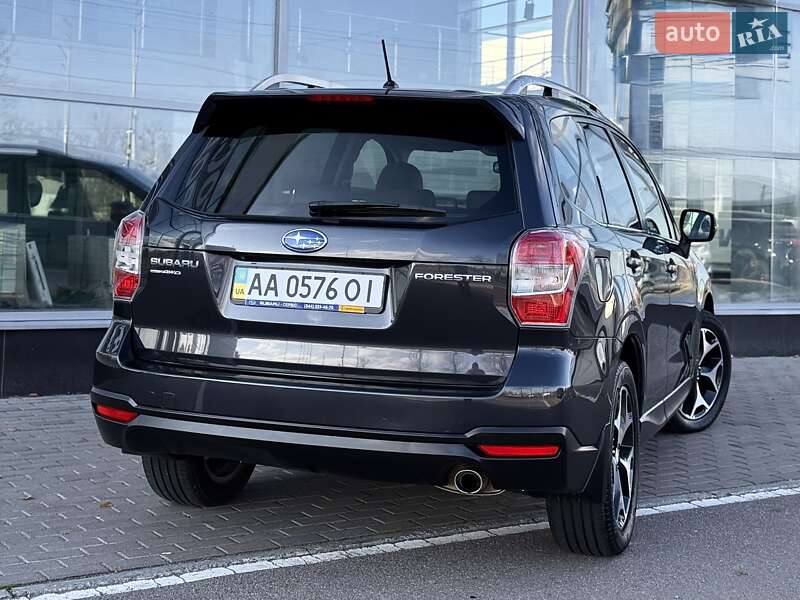 Позашляховик / Кросовер Subaru Forester 2014 в Києві