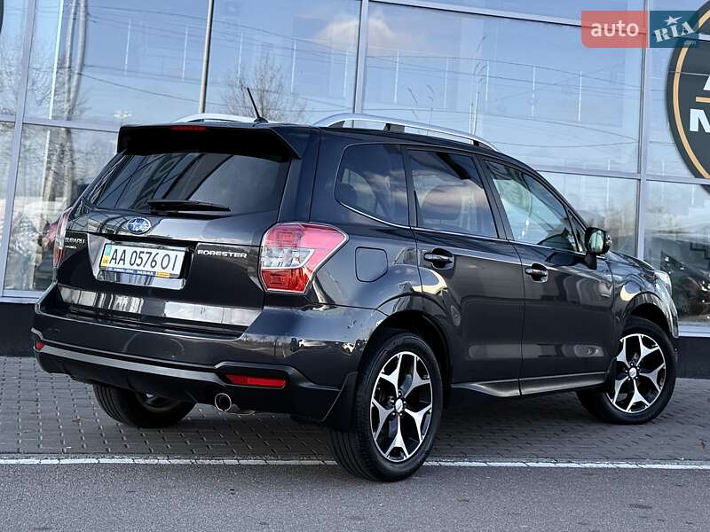 Позашляховик / Кросовер Subaru Forester 2014 в Києві