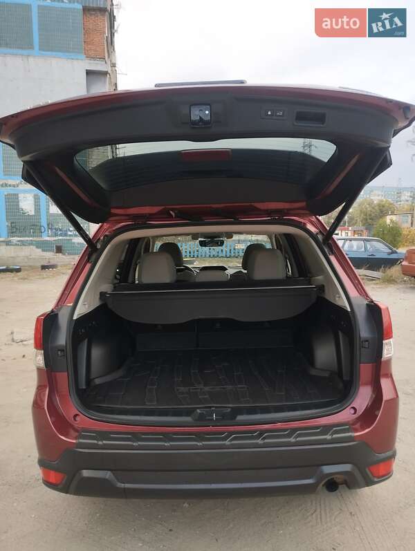 Внедорожник / Кроссовер Subaru Forester 2020 в Днепре