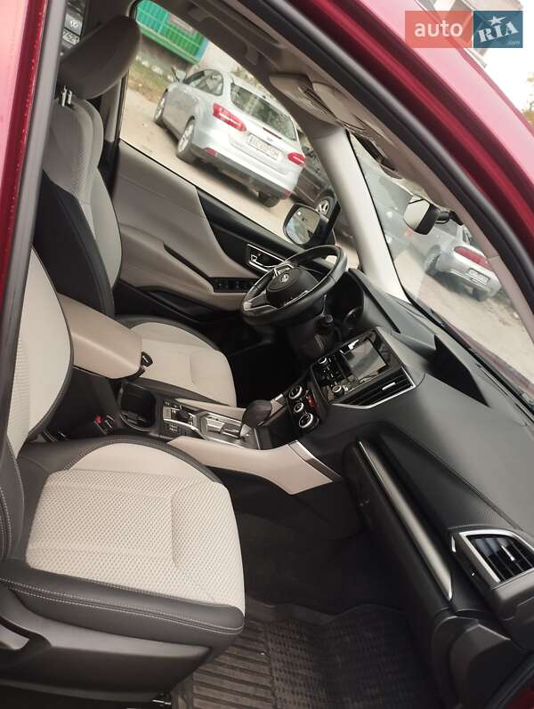 Внедорожник / Кроссовер Subaru Forester 2020 в Днепре