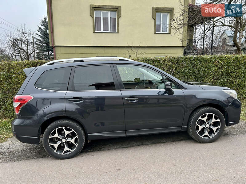Внедорожник / Кроссовер Subaru Forester 2015 в Львове