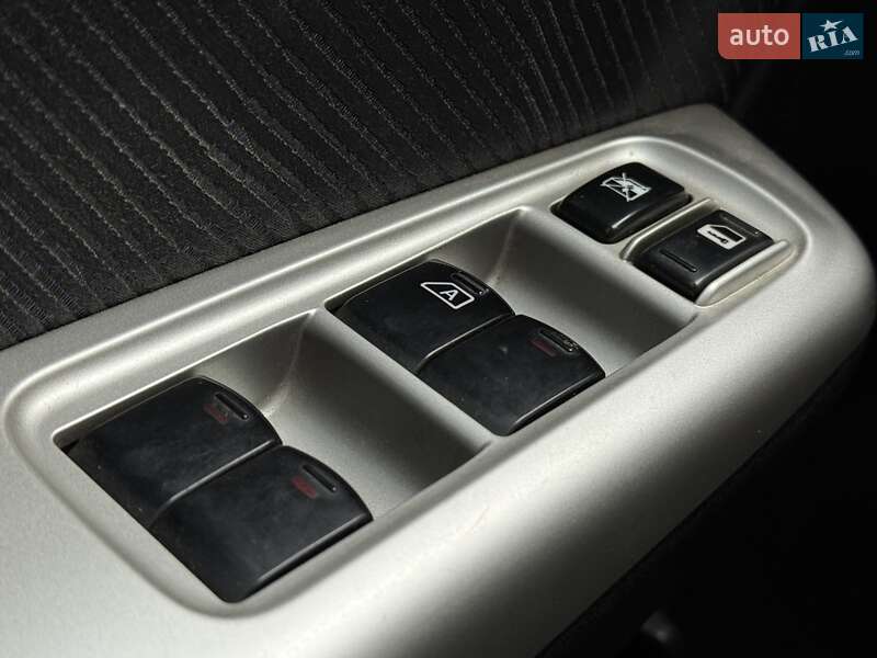 Внедорожник / Кроссовер Subaru Forester 2010 в Киеве