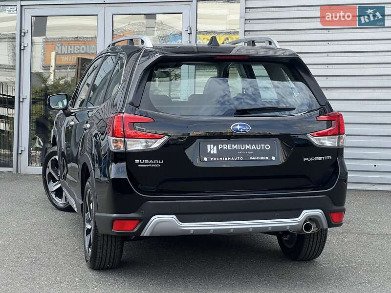 Позашляховик / Кросовер Subaru Forester 2024 в Києві