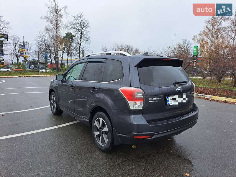 Позашляховик / Кросовер Subaru Forester 2017 в Бучі