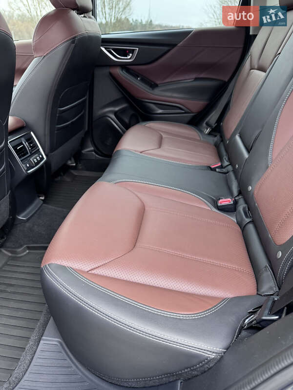 Внедорожник / Кроссовер Subaru Forester 2022 в Киеве