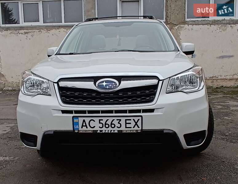 Позашляховик / Кросовер Subaru Forester 2015 в Луцьку