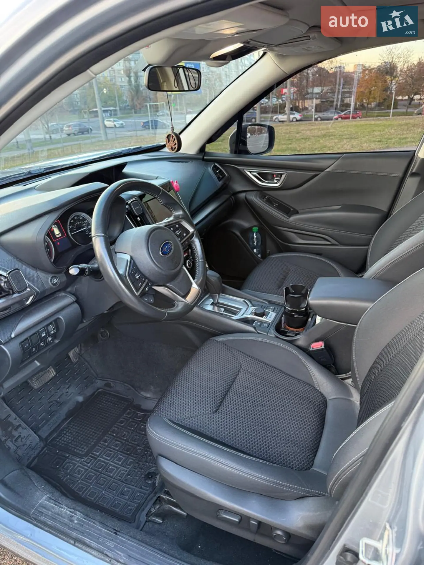 Subaru Forester 2019 VIN JF2SKAJC8LH457163 фото оголошення 9 з 27