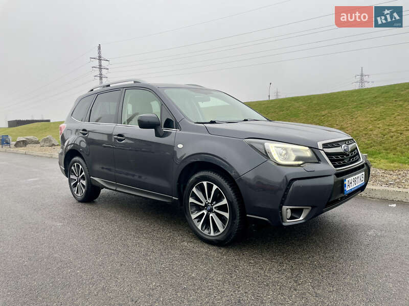 Внедорожник / Кроссовер Subaru Forester 2017 в Днепре