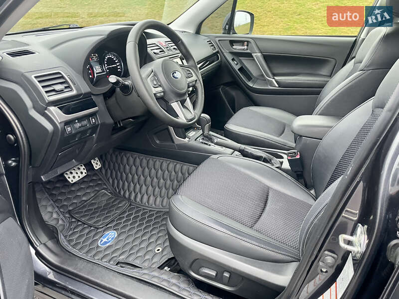 Внедорожник / Кроссовер Subaru Forester 2017 в Днепре