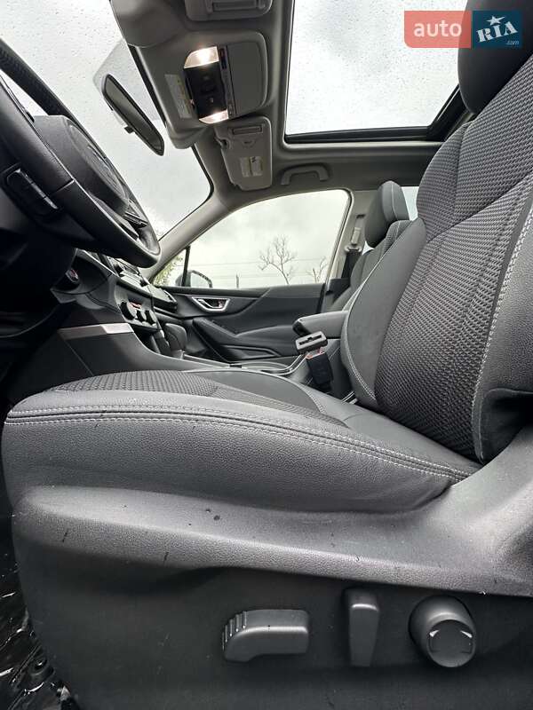 Внедорожник / Кроссовер Subaru Forester 2021 в Белогородке
