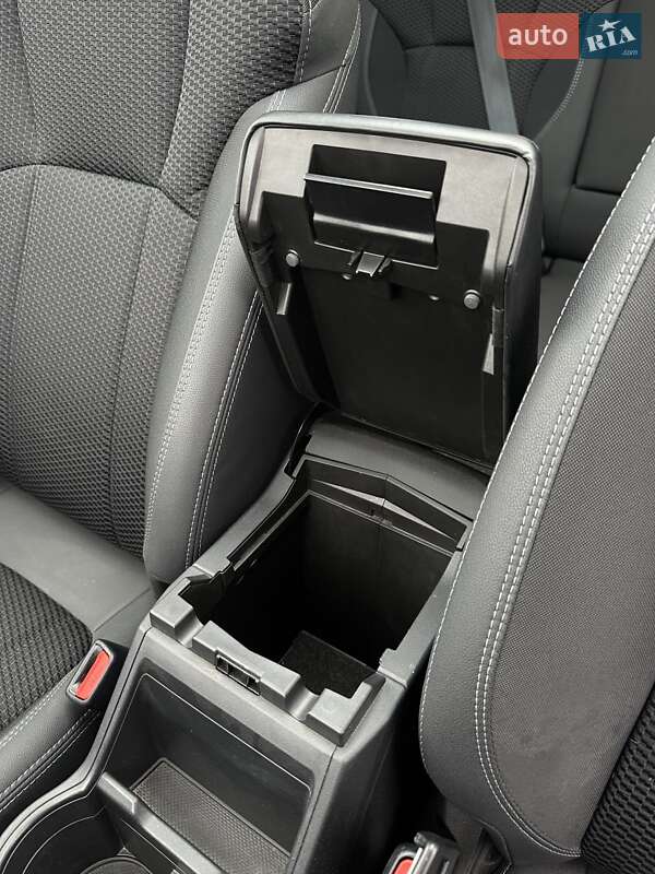 Внедорожник / Кроссовер Subaru Forester 2021 в Белогородке