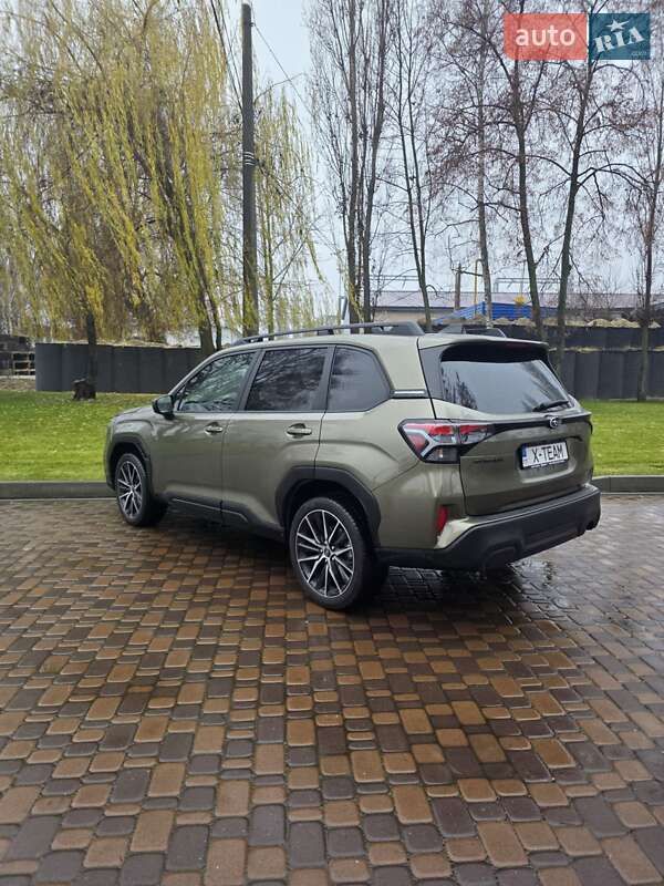 Позашляховик / Кросовер Subaru Forester 2024 в Києві