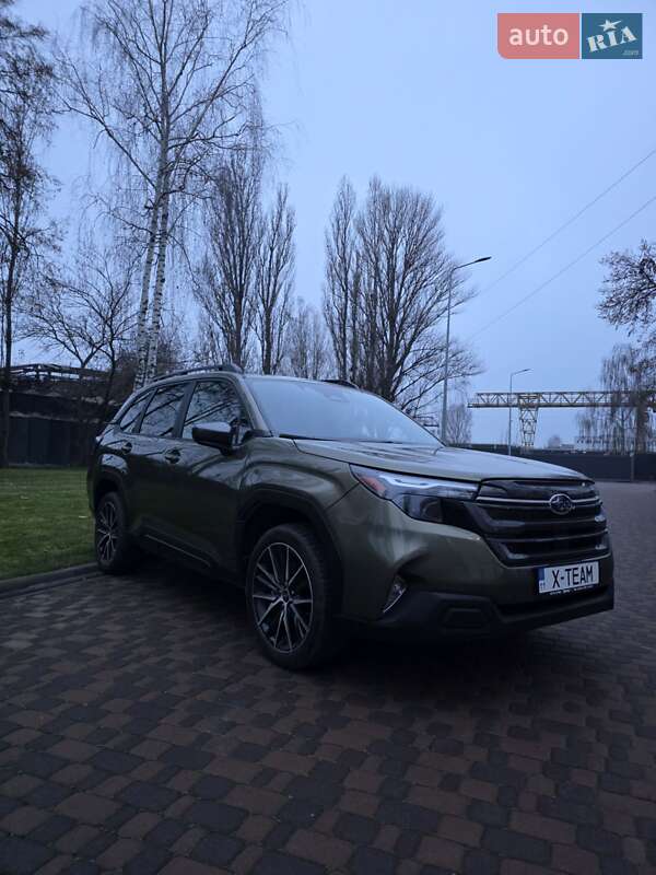 Позашляховик / Кросовер Subaru Forester 2024 в Києві