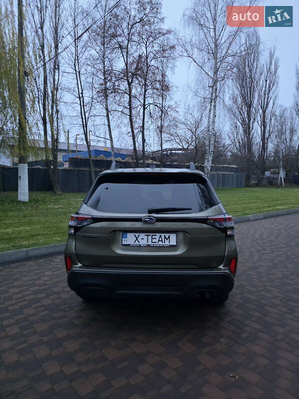 Позашляховик / Кросовер Subaru Forester 2024 в Києві