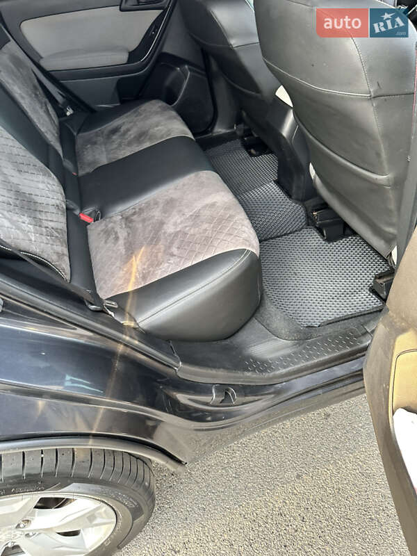 Внедорожник / Кроссовер Subaru Forester 2014 в Павлограде