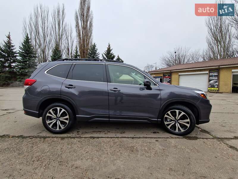 Внедорожник / Кроссовер Subaru Forester 2021 в Днепре