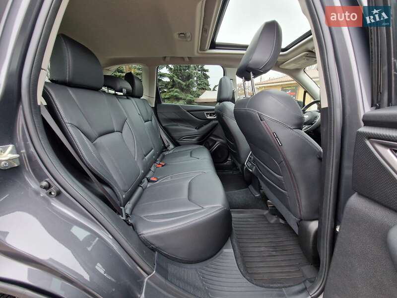 Внедорожник / Кроссовер Subaru Forester 2021 в Днепре