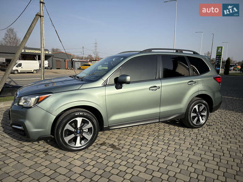 Внедорожник / Кроссовер Subaru Forester 2016 в Ивано-Франковске