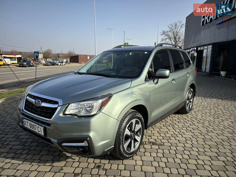 Внедорожник / Кроссовер Subaru Forester 2016 в Ивано-Франковске