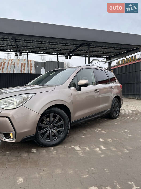 Внедорожник / Кроссовер Subaru Forester 2015 в Хмельницком